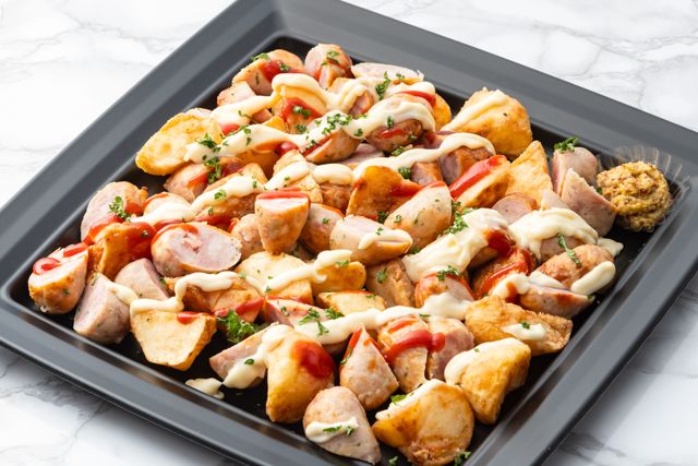 ビュッフェキング（名古屋店）-ジャーマンソーセージとサイコロポテト