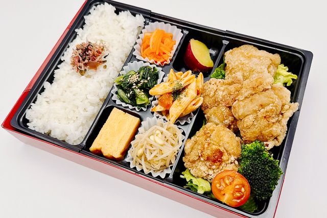 食彩 咲楽咲く-咲楽御膳（鶏モモ肉の唐揚げ）