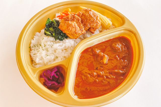 スパイシービーフカレー 全部のせ