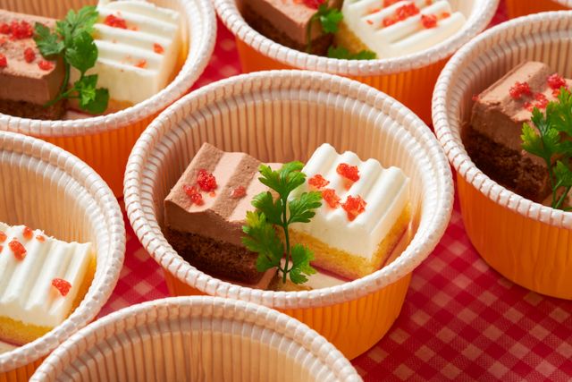 ケーキ2種盛り合わせ（ショコラ＆ベリー）