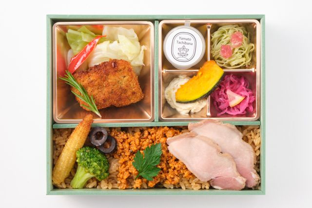 奈良イタリアン Lega'（名古屋店）-【熨斗対応可】【Yoshino】白身魚の香草パン粉揚げ ～大和橘のタルタルソース～