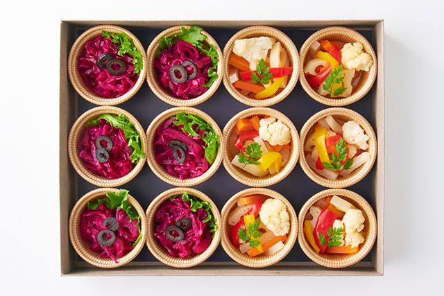 アンティパスト ミスト トレ（彩り野菜のピクルス＆紫キャベツのソッタチェーティ）