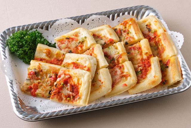 TOKYO BANQUET（名古屋店）-喫茶店風！一口サイズのスクエアピザ