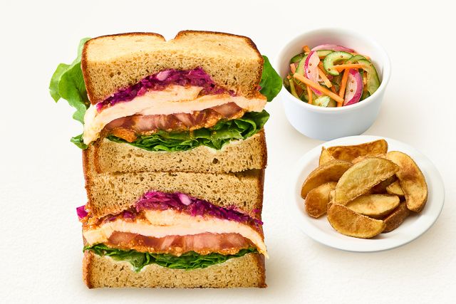 完全栄養のクラフトサンドイッチ専門店 | BASE Sand（ベースサンド）-【デリセット】香ばしナッツのチキンロメスコサンド