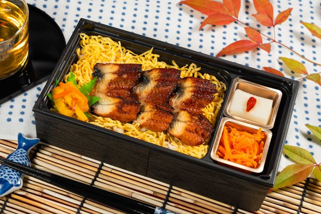 鰻と穴子「ひな乃屋」（久留米店）-【熨斗対応可】鰻弁当【並】