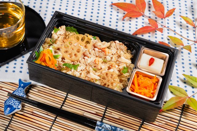 鰻と穴子「ひな乃屋」（久留米店）-【熨斗対応可】鯛めし弁当