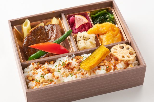 洋食亭 Silver spoon（東京店）-牛カットステーキ・特製シャリアピンソース仕立て