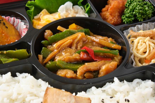 中華料理 馬九行久ーうまくいくー（岩槻店）-彩り青椒肉絲の中華御膳