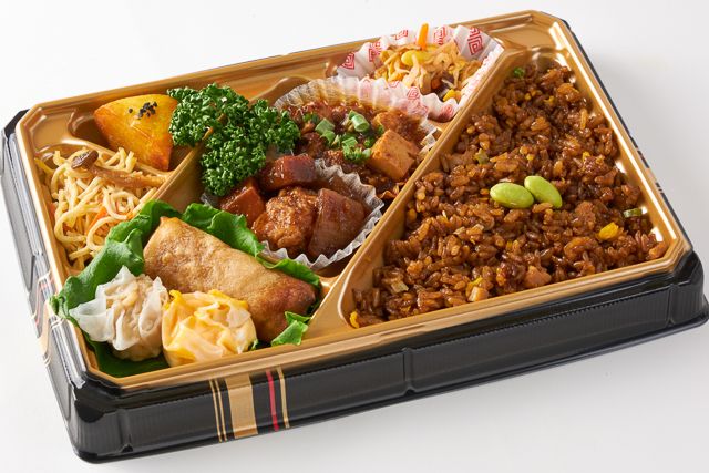 吉祥中華 結-musubi-（岩槻店）-【Wメイン】黒酢酢豚＆麻婆豆腐弁当【焼飯】