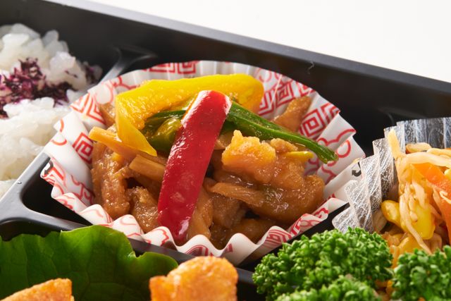 青山チャイナキッチン（岩槻店）-【お茶なし】チンジャオロースのチャイナBOX