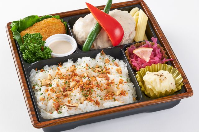 WERK―街の洋食―（東京店）-芳醇ポルチーニクリームハンバーグ ＆ 蟹クリームコロッケ