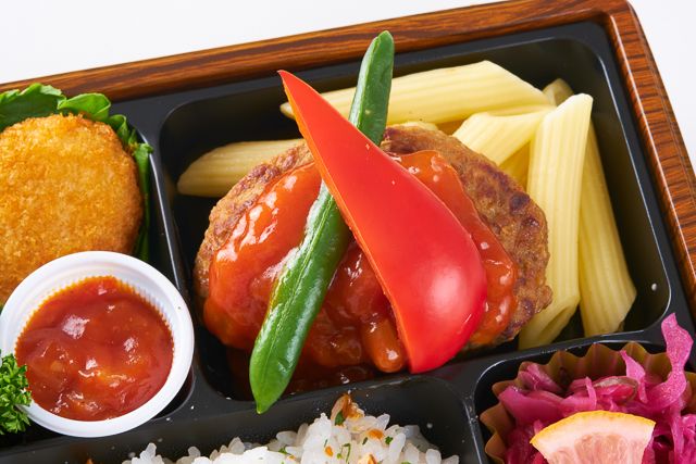 WERK―街の洋食―（岩槻店）-ごろごろ野菜のトマトソースハンバーグ ＆ 蟹クリームコロッケ