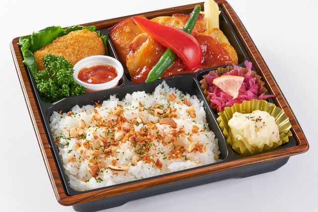 WERK―街の洋食―（岩槻店）-彩り野菜のトマトソースチキン ＆ 蟹クリームコロッケ