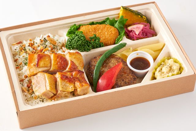Kitchen Palette（東京店）-本格ハンバーグとWチキンステーキの肉盛弁当【白米】