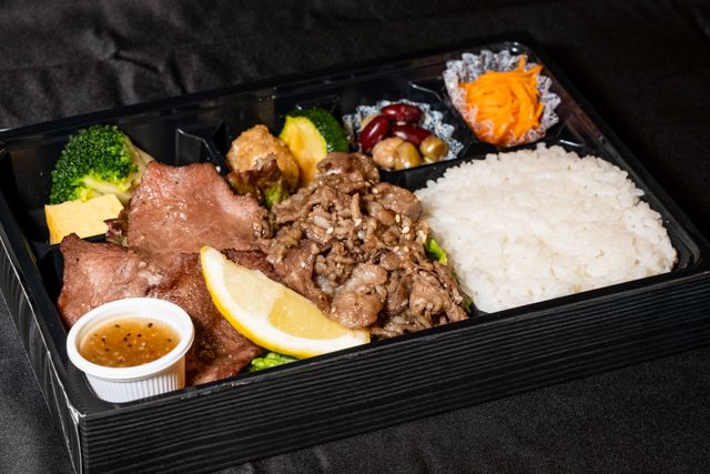 焼肉大成（名古屋店）-極みロース＆牛カルビ弁当