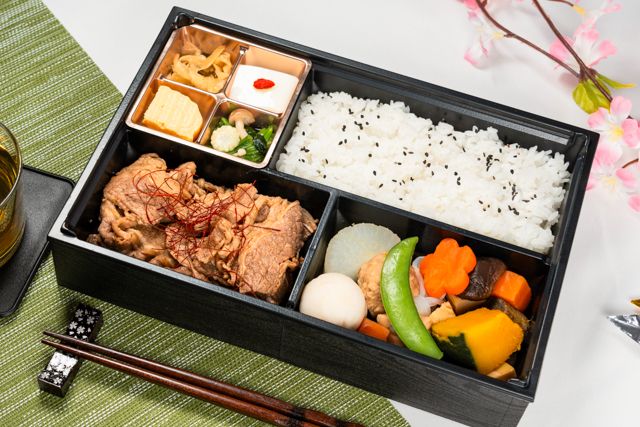 スキヤキトオニク「肉べゑ」(久留米店）-【熨斗対応可】牛すき御膳
