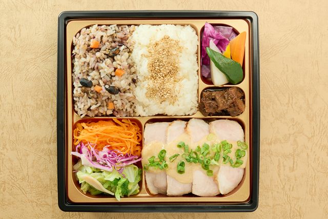 TATEOKA TAKESHI（奈良店）-豚肉のロースト醤油マスタードソース 十六穀米とバーニャカウダ