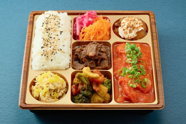 meli melo（奈良店）-鶏もも肉と野菜のトマト煮込みーPlat pouletー