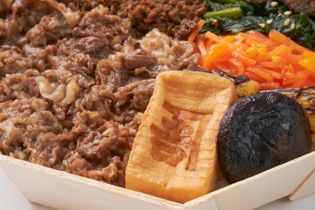 カネ吉山本（東京店）-〜仁〜 特選近江牛焼き肉と黒毛和牛そぼろ煮 八角重