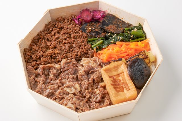 カネ吉山本（東京店）-〜仁〜 特選近江牛焼き肉と黒毛和牛そぼろ煮 八角重
