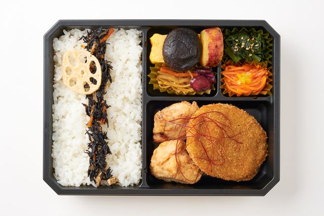 ころっち（東京店）-国産野菜のビーフコロッケ＆ 鶏むね唐揚げの贅沢弁当【お茶付】