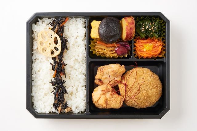 ころっち（東京店）-和牛ミンチカツ ＆ 鶏むね唐揚げの贅沢弁当【お茶付】