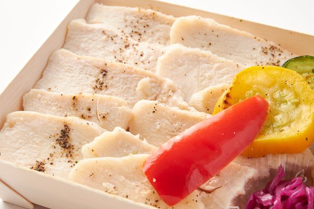 TOTONOE+（トトノエプラス）（東京店）-アマニ鶏のスチームチキン〜ペッパーソルト〜