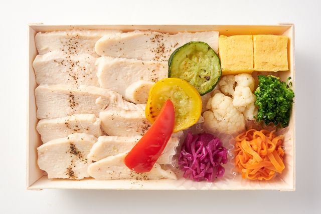 TOTONOE+（トトノエプラス）（東京店）-アマニ鶏のスチームチキン〜ペッパーソルト〜