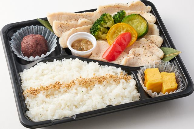 頂飯-ITADAKIMESHI-（東京店）-おはぎ付き アマニ鶏の蒸し焼き ネギ塩だれ