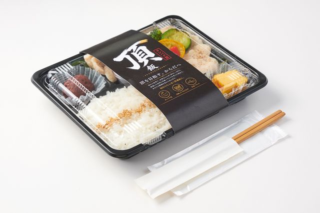 頂飯-ITADAKIMESHI-（東京店）-焼き塩サバとアマニ鶏の蒸し焼き ネギ塩だれ