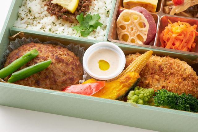 TABLE MOTHER（東京店）-【雫】白身魚香草パン粉焼き＆ハンバーグ～トリュフソース～