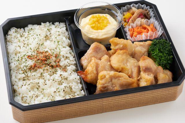 たるたる（東京店）-鶏モモ肉の塩麹焼き 柚子たるたるソース