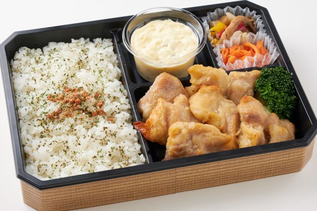 たるたる（東京店）-鶏モモ肉の塩麹焼き たるたるソース