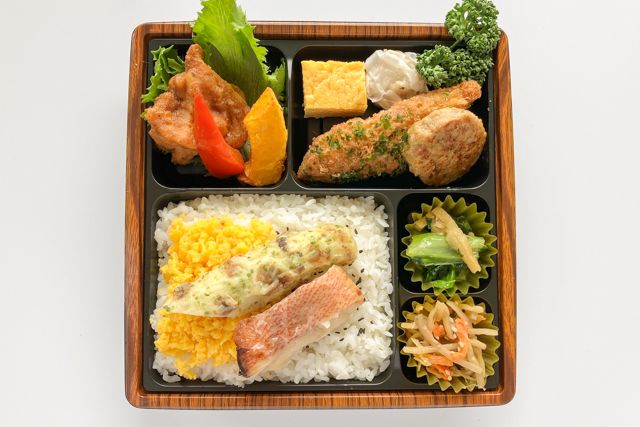 KURA-SHINO kitchen（東京店）-いろどり-赤魚の西京焼きと若鶏のからあげ-