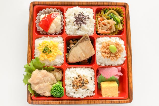 KURA-SHINO kitchen（東京店）-【お茶なし】ひだまり-ぶりの照り焼きと鶏肉の塩こうじ焼き-