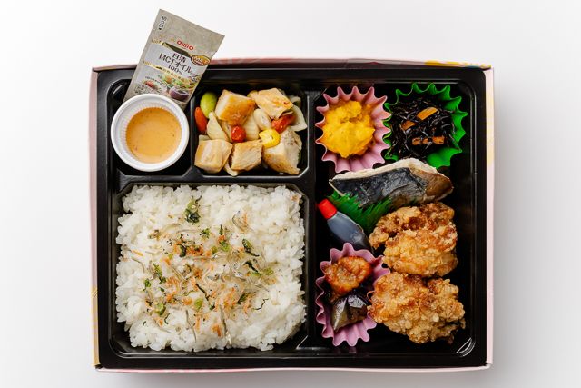 味いち健美-スーパーフード＆MCTオイル【GABAとたんぱく質が摂れる】発芽玄米粉唐揚げ・焼きサバ弁当