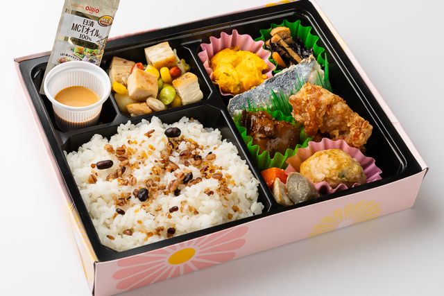 味いち健美-スーパーフード＆MCTオイル【25品目とたんぱく質が摂れる】根菜サバ塩麹・唐揚げ弁当