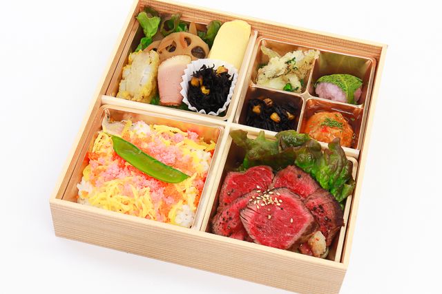 ちらし寿司と国産牛ローストビーフ御膳