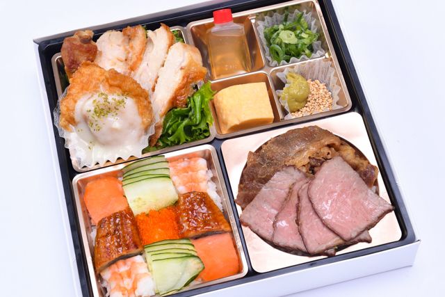 日本銘柄牛2種類を一度で食べられる肉まぶし弁当【宮崎牛・近江牛】 赤