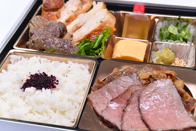 紅まる BENIMARU（大阪店）-日本銘柄牛2種類を一度で食べられる肉まぶし弁当【宮崎牛・近江牛】 青