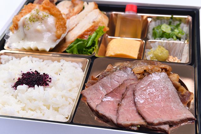 紅まる BENIMARU（大阪店）-日本銘柄牛2種類を一度で食べられる肉まぶし弁当【宮崎牛・近江牛】 黄