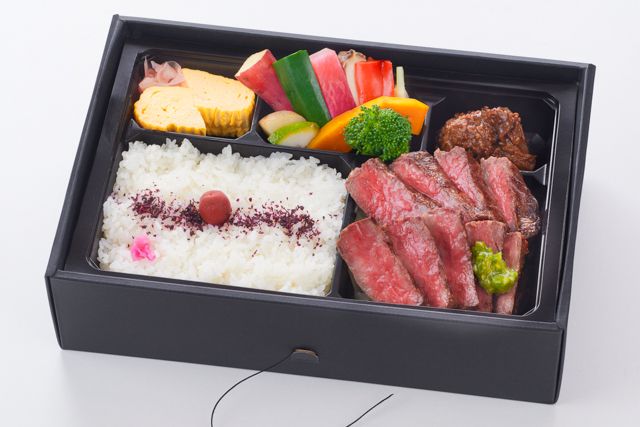 近江牛ステーキ弁当 八傳-【温まる】【特選】近江牛ステーキ サーロイン御膳
