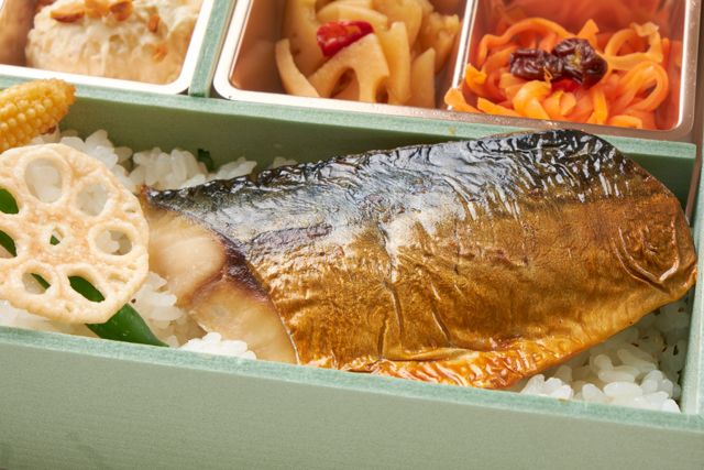 Gemma［ジェンマ］（東京店）-焼き塩鯖と厳選8種の旬彩デリ