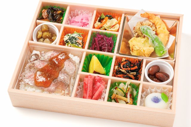 麻布 四季彩堂-【熨斗対応可】牛ロースステーキ重と天麩羅の十二彩折詰