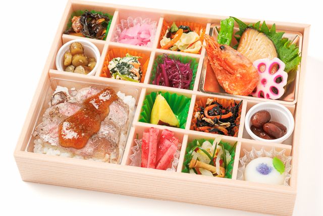 麻布 四季彩堂-【熨斗対応可】牛ロースステーキ重と銀だら柚庵焼きの十二彩折詰