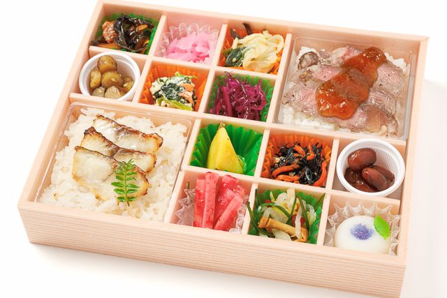 麻布 四季彩堂-【熨斗対応可】鯛めしと牛ロースステーキ重の十二彩折詰