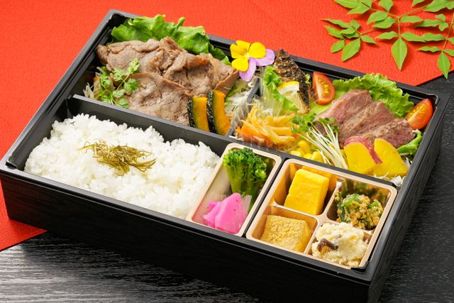 氷見 牛屋（京都店）-洸～氷見牛すき焼きと特製牛ステーキ～