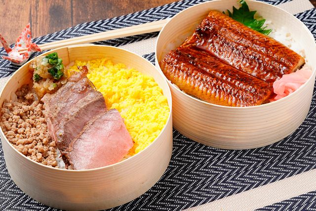 彩うらら-A5黒毛和牛極上カルビ＆鰻の2段弁当［U-19］