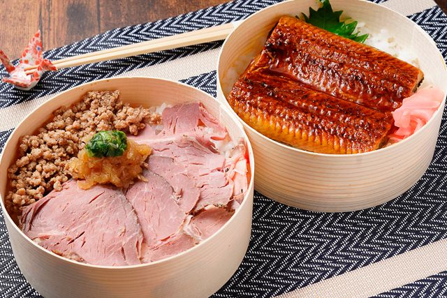 彩うらら-薄切り 炭火焼き ローストビーフ＆鰻の2段弁当［U-11］