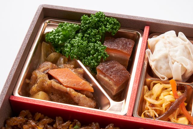 TSUBAME菜館（岩槻店）-飛燕-炒飯と豚の角煮と牛肉の黒胡椒炒め-